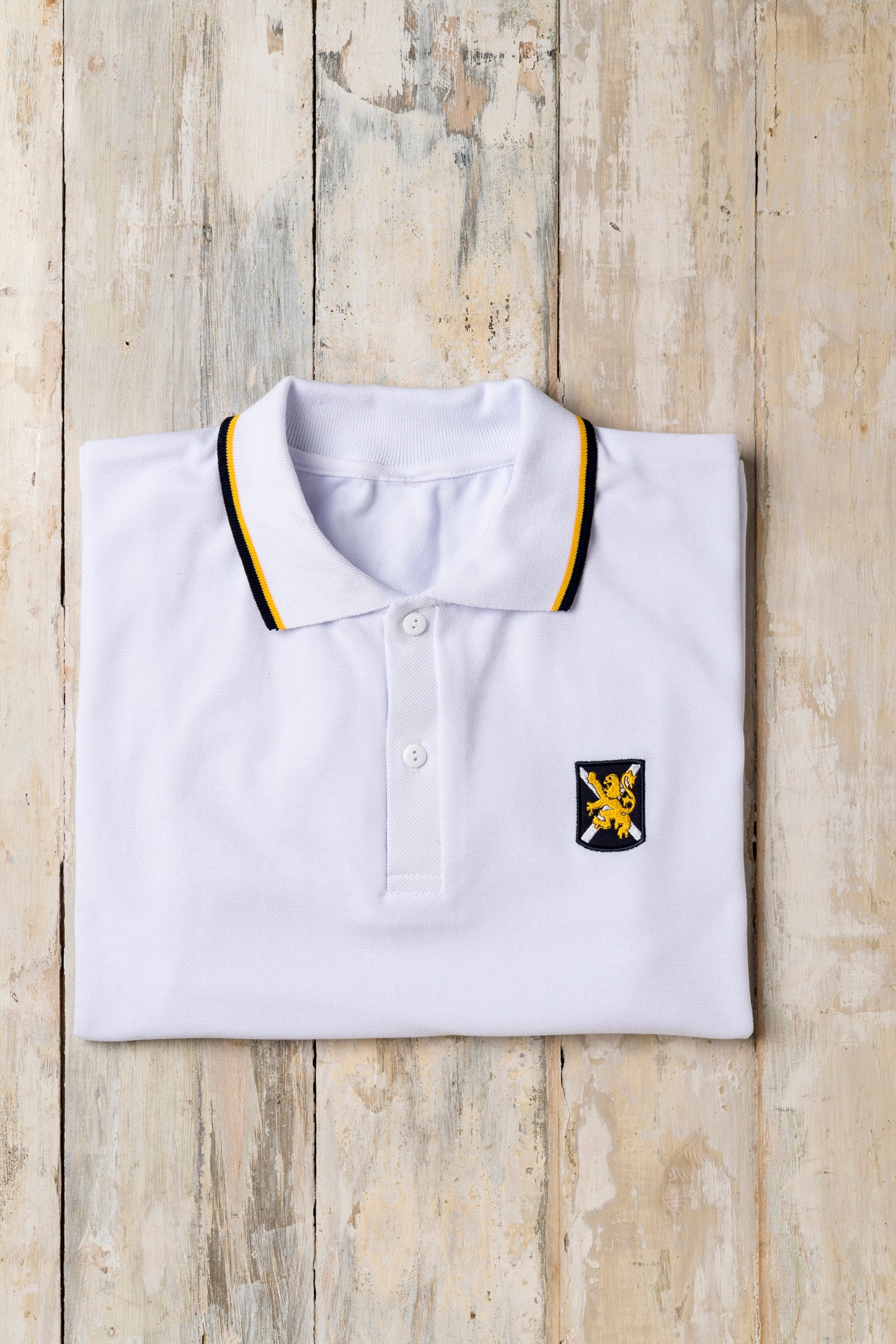 POLERA UNISEX PIQUÉ BLANCA MANGA CORTA TEI