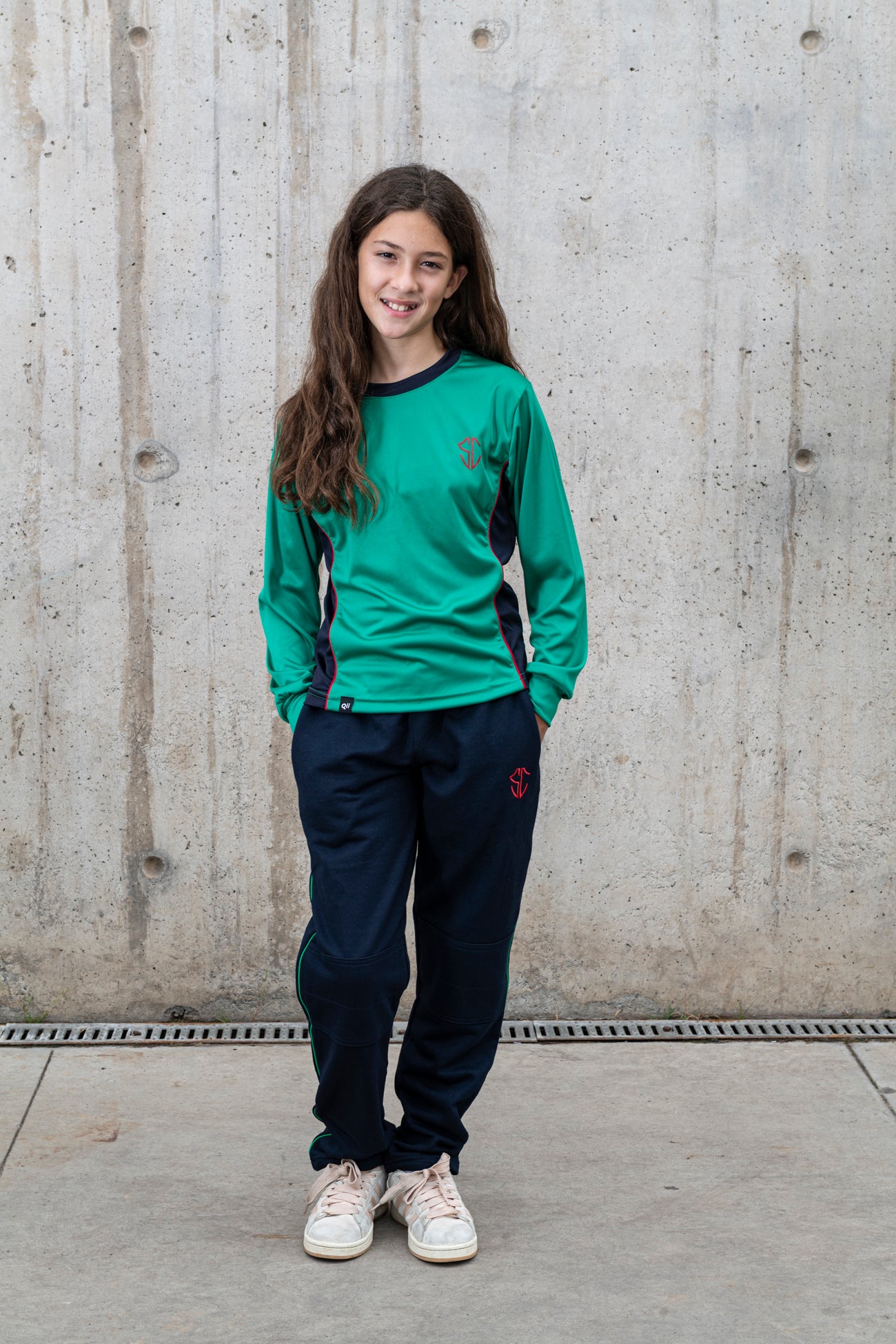 POLERA DEPORTIVA MUJER  MANGA LARGA  SAGRADO CORAZON DE APOQUINDO